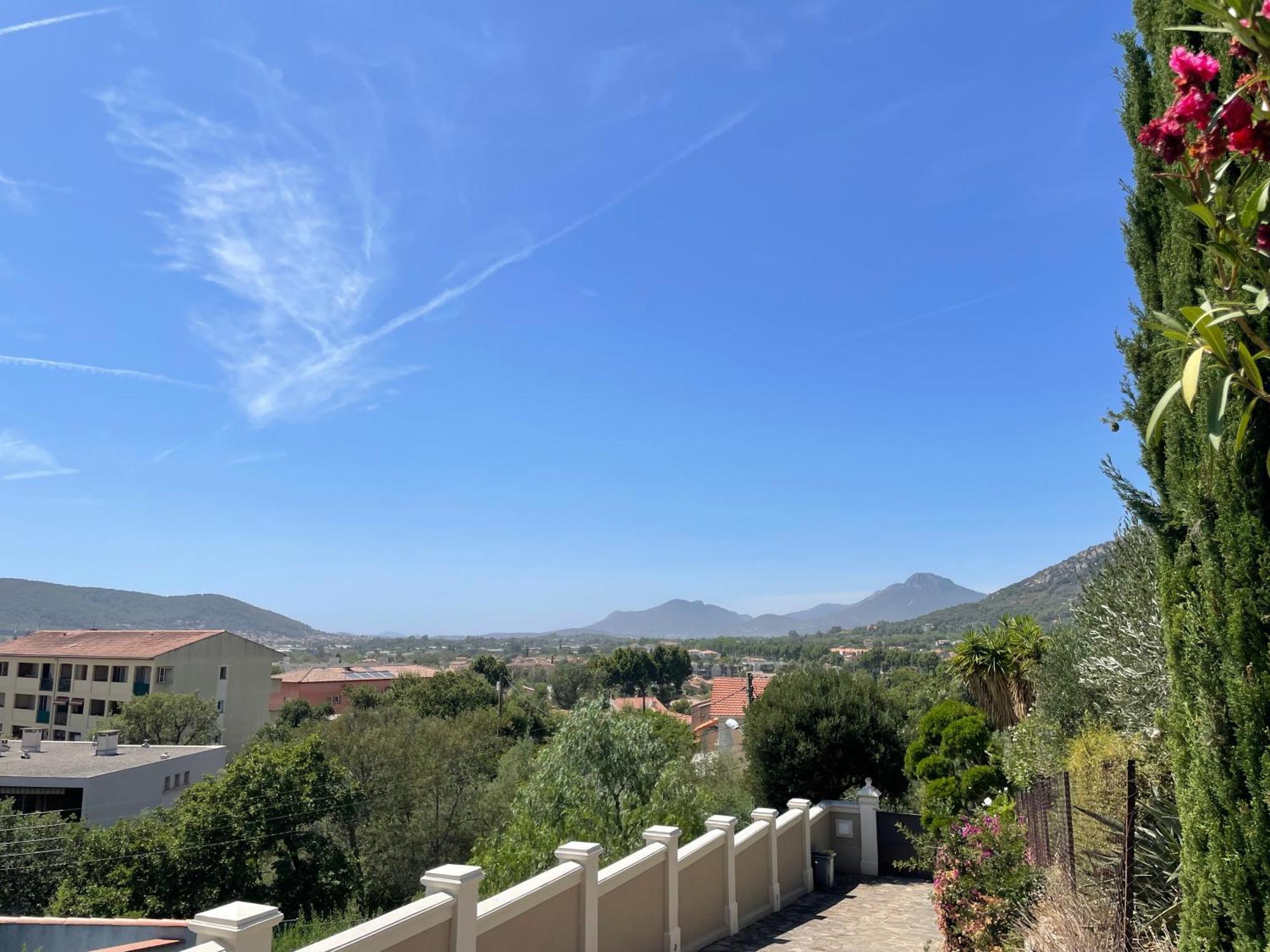 Apartamento Les Trefles Hyères Exterior foto